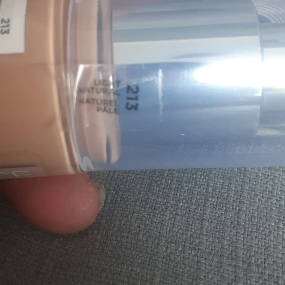 Revlon‎ foundation
